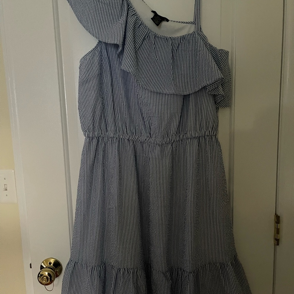 Elegant Blue/white Striped Midi Dress. Seersucker. Brand new. Never worn.